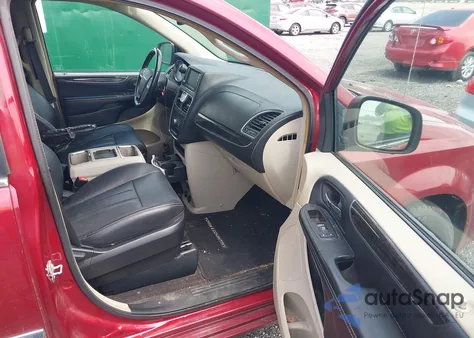 2016 Chrysler Town & Country Touring z USA, uszkodzony, nr VIN 2C4RC1BG9GR206528